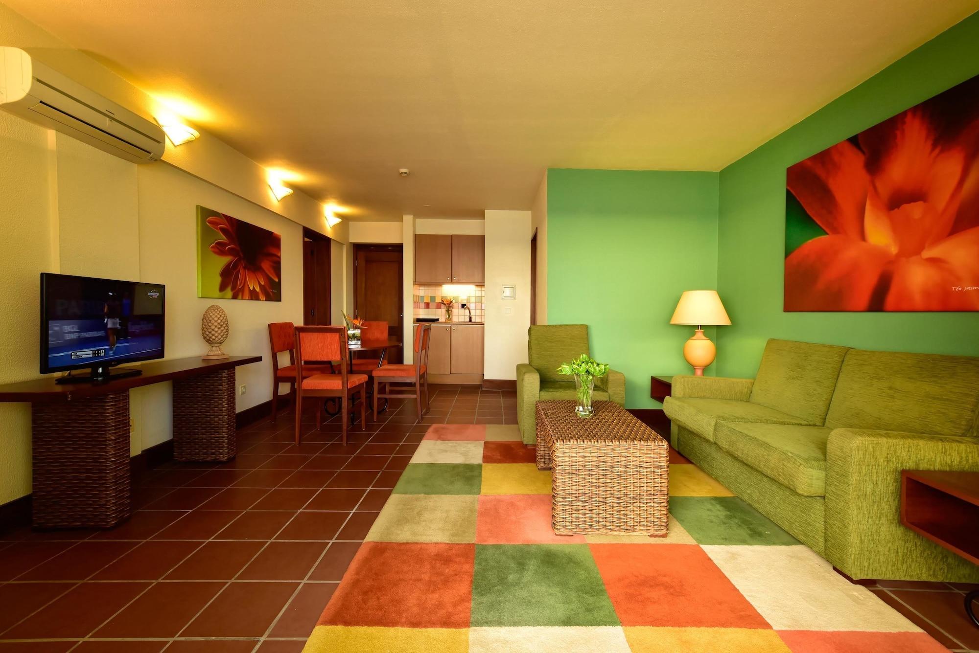 Pestana Ocean Bay Resort Funchal  Exterior foto